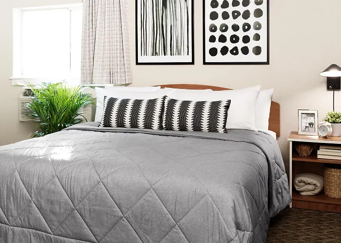 Intown Suites Extended Stay Atlanta Ga - Norcross